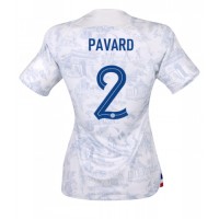 Camiseta Francia Benjamin Pavard #2 Visitante Equipación para mujer Mundial 2022 manga corta